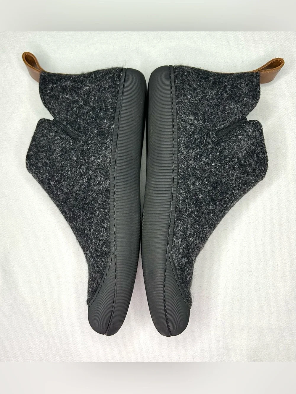 Huckberry Greys Wool Outdoor Slipper Boot Mens 6 Gray Charcoal Wool Rubber Sole